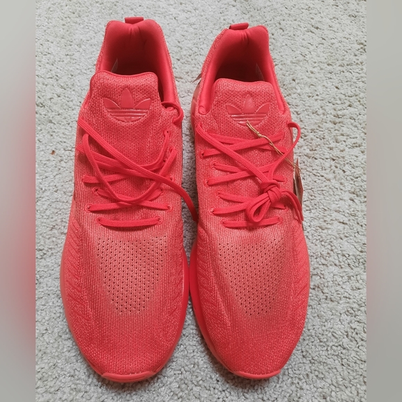 Adidas Swift run 22 Red shoes men size 10.5 ,14,NWT - Picture 3 of 9
